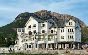 Voringfoss Hotel
